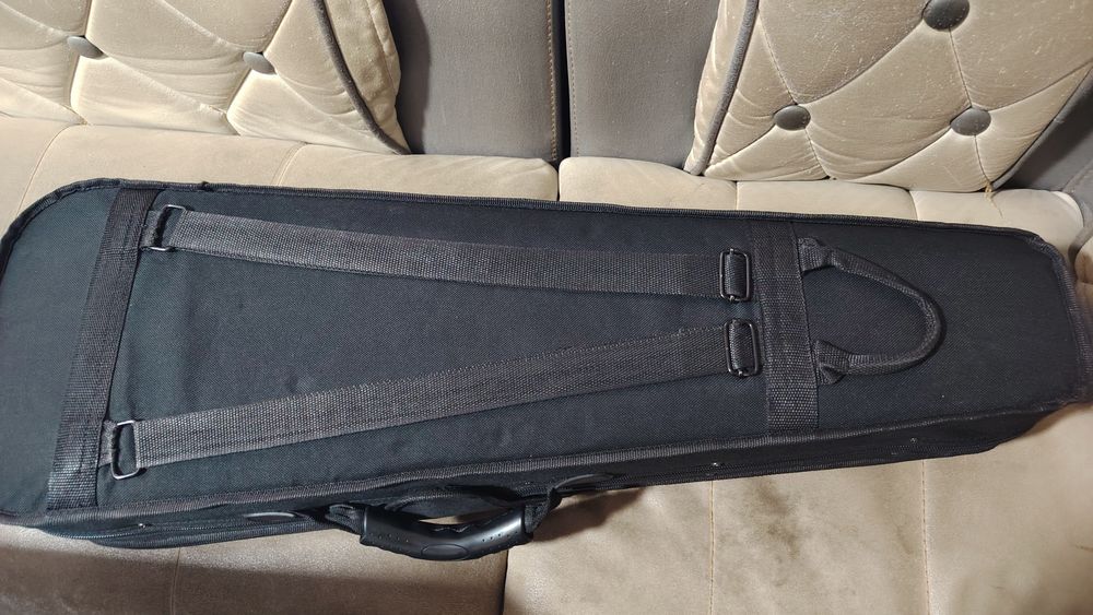 Скрипка музыкальный инструмент