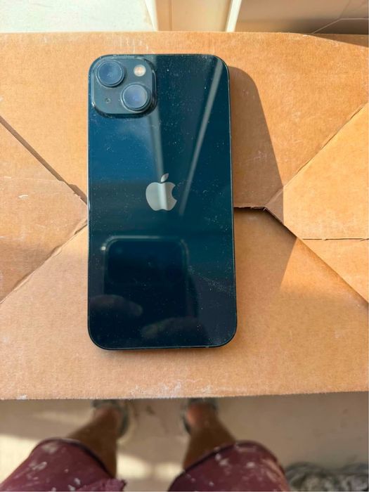 iPhone 13  в добро състояние