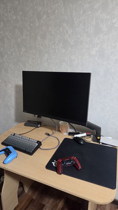 Монитор Lenovo Legion 180гц