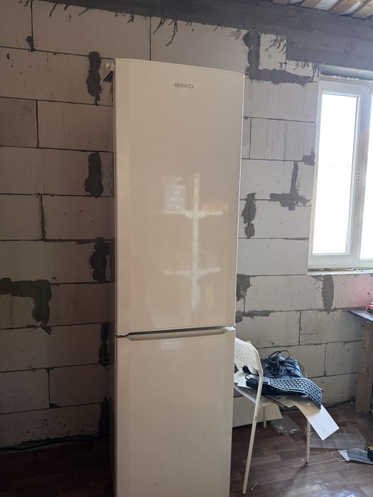 Холодильник BEKO