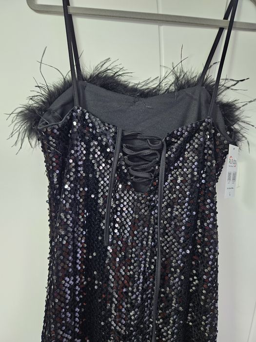 Rochie de seară cu pene