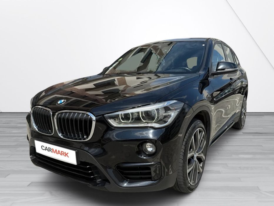 BMW X1 xDrive | 190 CP | Sporline | Navi | Scaune incalzite | Senzori parcare