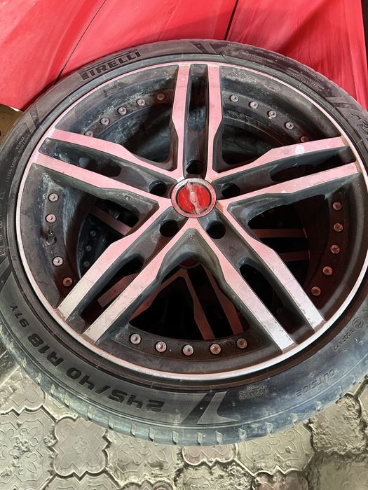 Продам диски R18  срочно