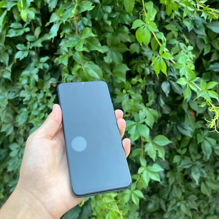 Vivo Y21 smartfoni