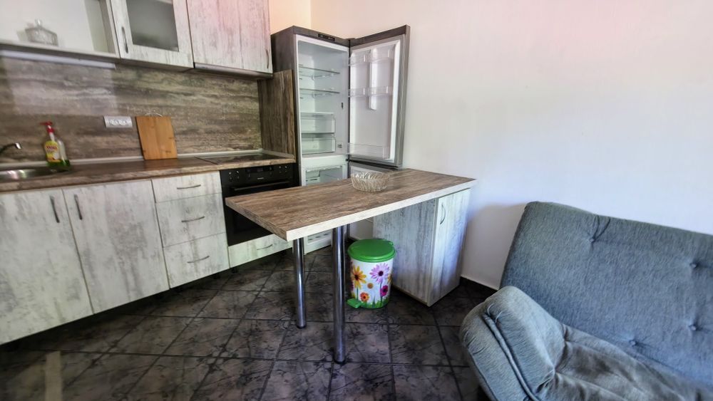 Продава се 2-ст. тухлен апартамент на ТОП локация в жк.Изток,гр.Перник