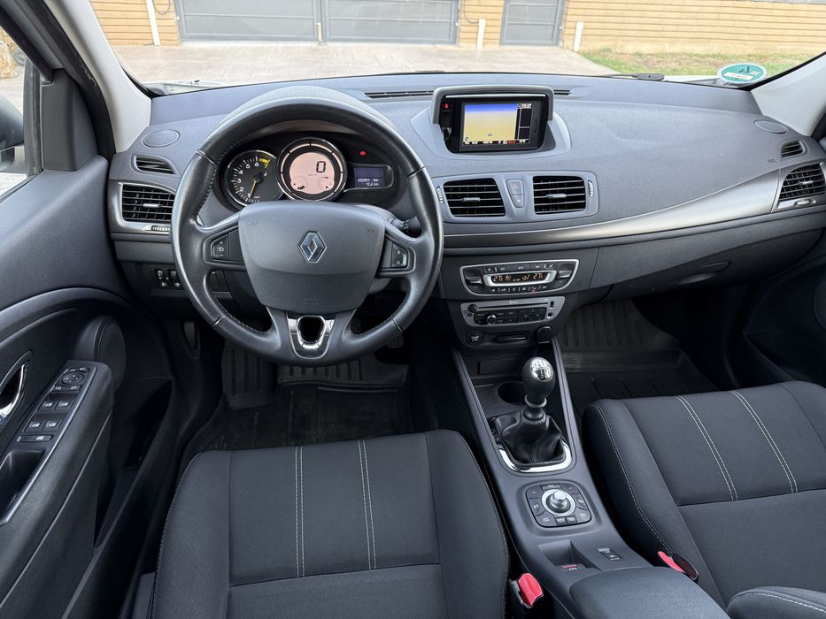 Renault Megane Paris 2014, 1.6 16V 110 CP,Incalzire scaune,Lane assist