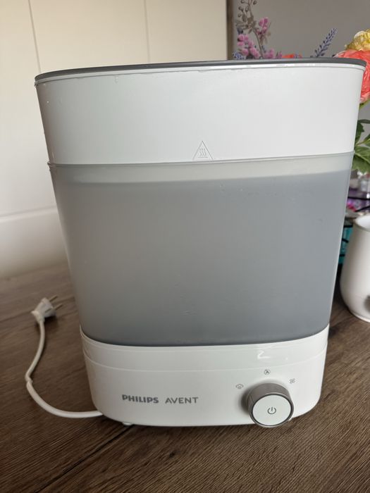 Стерилизатор Philips Avent с функция изсушаване