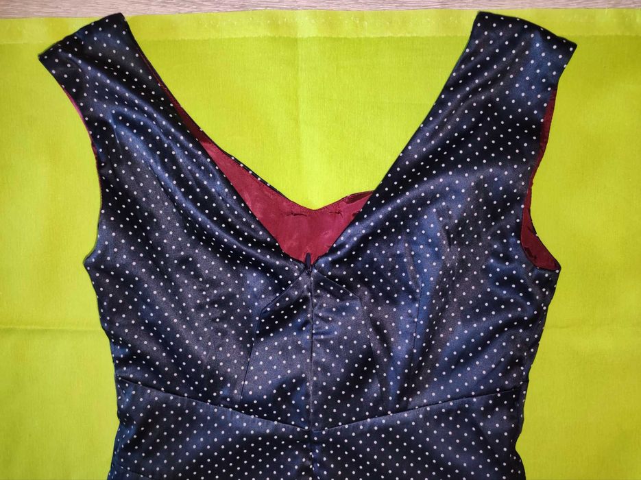 Официална рокля от сатен