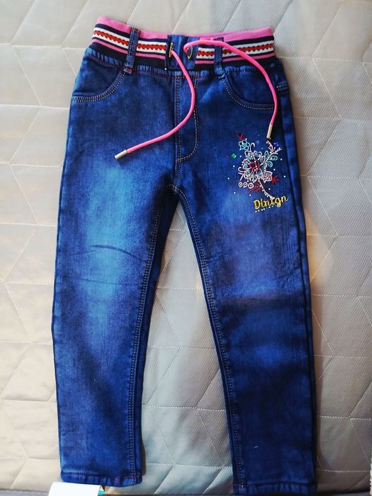 Новые детские  джинсы теплые на флисе