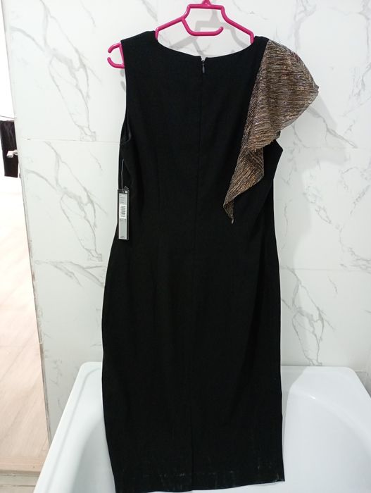 Вечернее платье Tahari