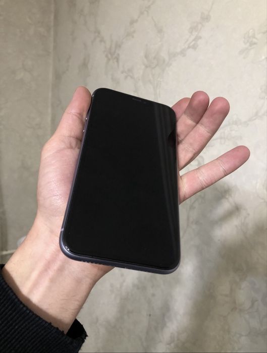 iPhone 11 в хорошем состояний