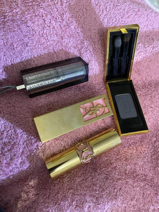 Косметика помада