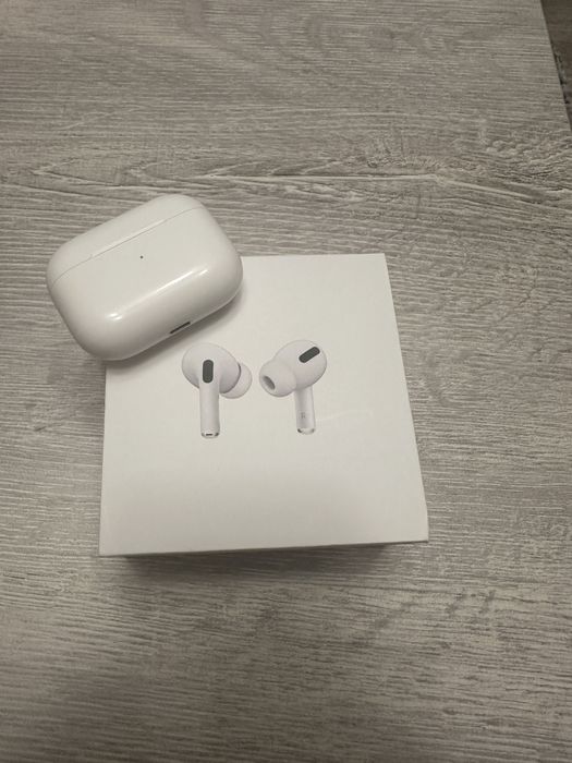 AirPods Pro Generatia 1