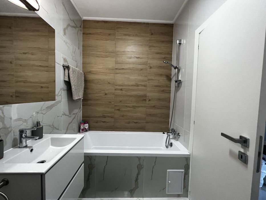 Vand apart 2 camere Prima Nufarul