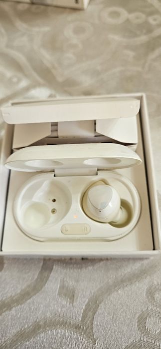 Наушники беспроводные.