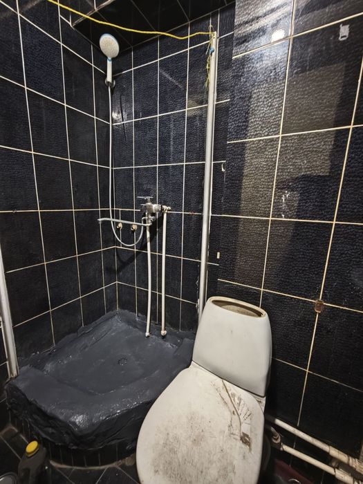 Продается 1/2/4 Максим Горький,бывшее общежитие