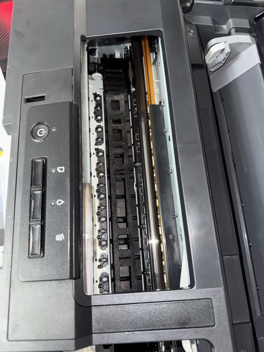 Epson l1800 A3 A4 6-ta rangli holati ideal kam ishlagan aybi yoq