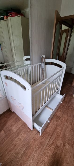 Продам детскую кроватку