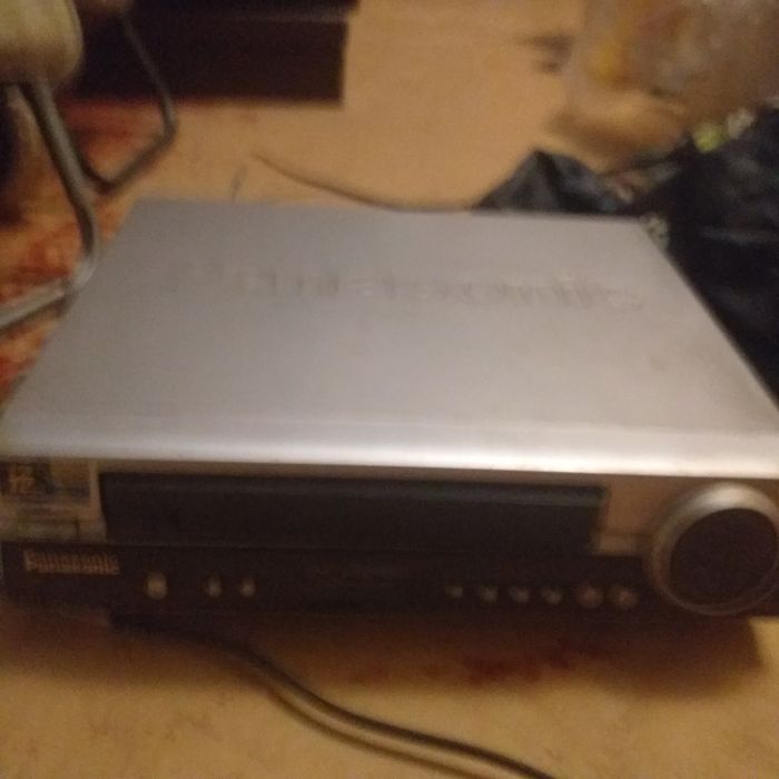 Видеомагнитофон стерео