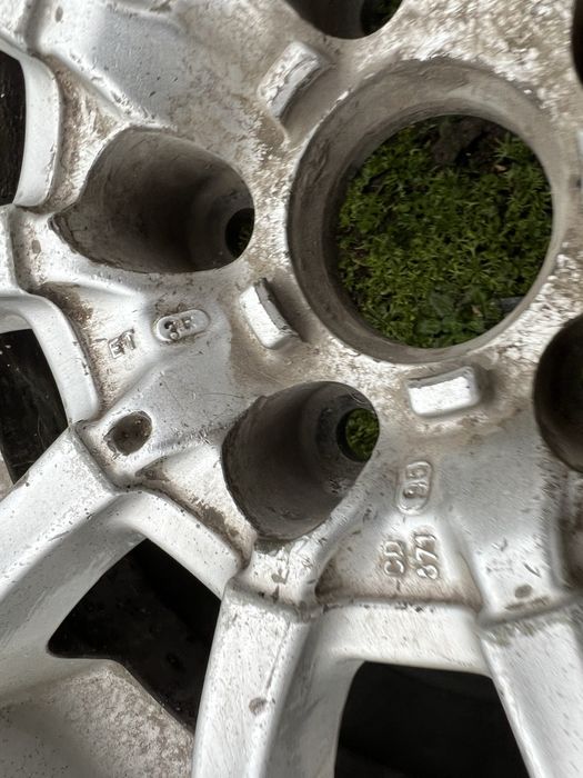 Диски на Ауди R15