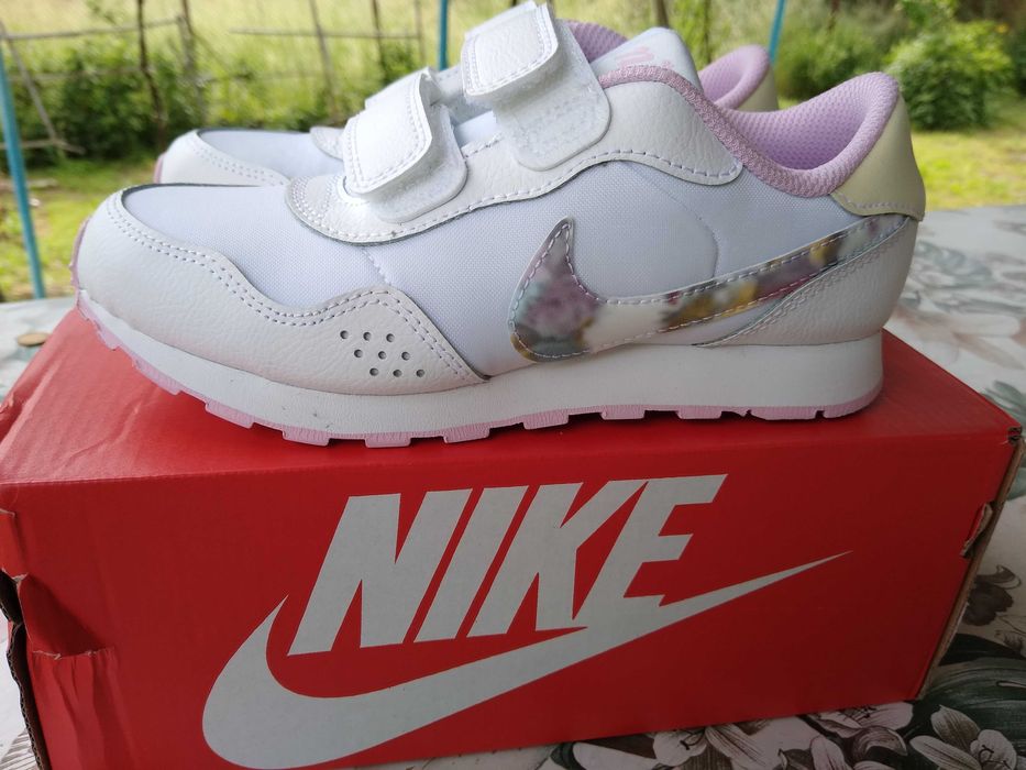 Skechers/ МК/Sorel /NIKE маратонки и мокасини  N32