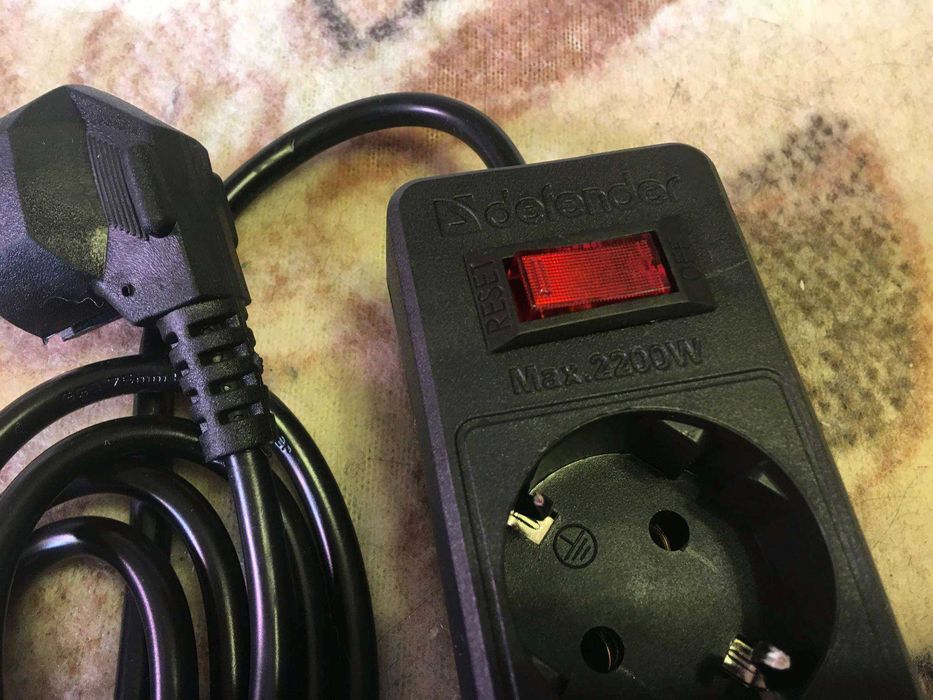 Сетевой фильтр / удлиннитель Defender ES3