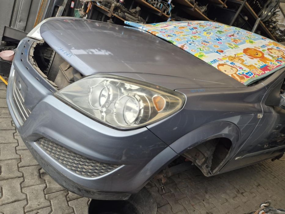Bot complet Opel Astra H  Capota aripi bara faruri  întăritură etc