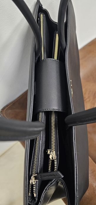 Чанта на Calvin Klein