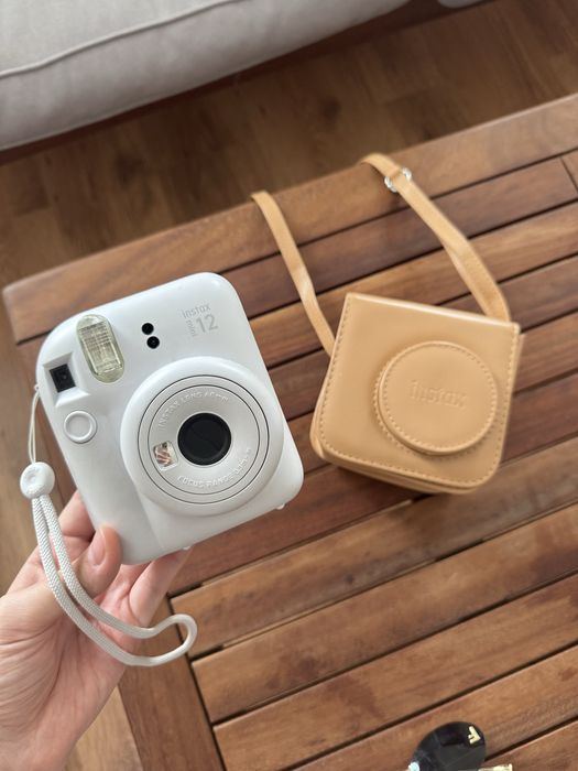 Камера Instax mini 12