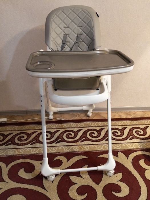 Продам стульчик для кормления