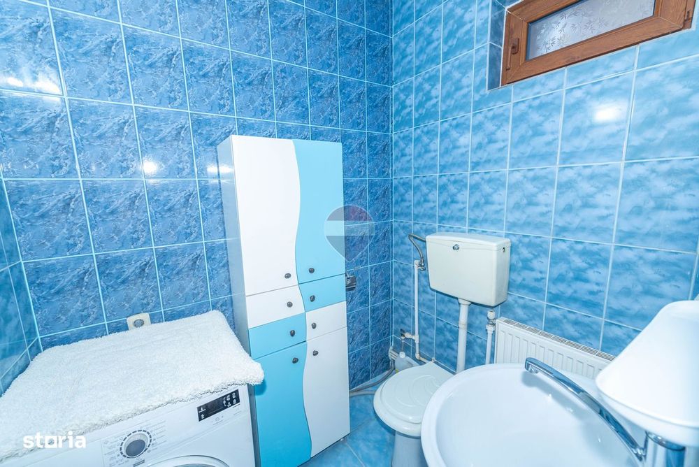 Vila de vanzare 240 mp utili, piscina, teren 1000 mp, central Calarasi