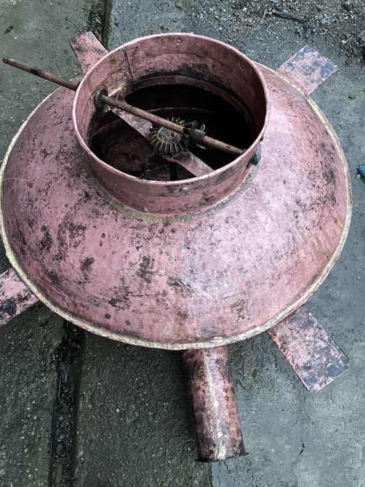 Vand cazan pentru distilerie 280 de litri