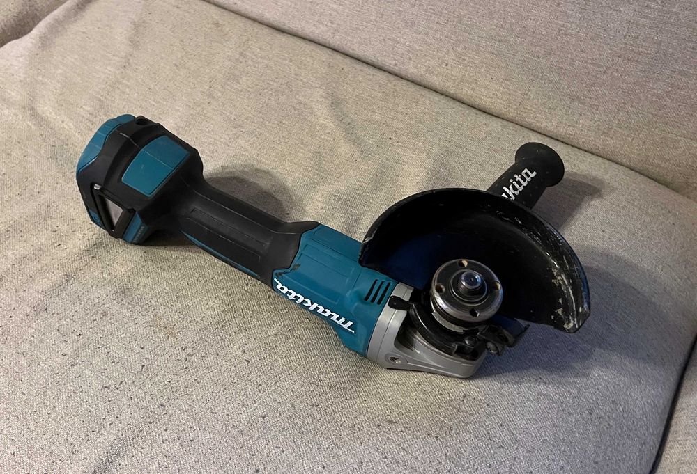 Polizor unghiular Makita DGA506 18V Brushless 125mm