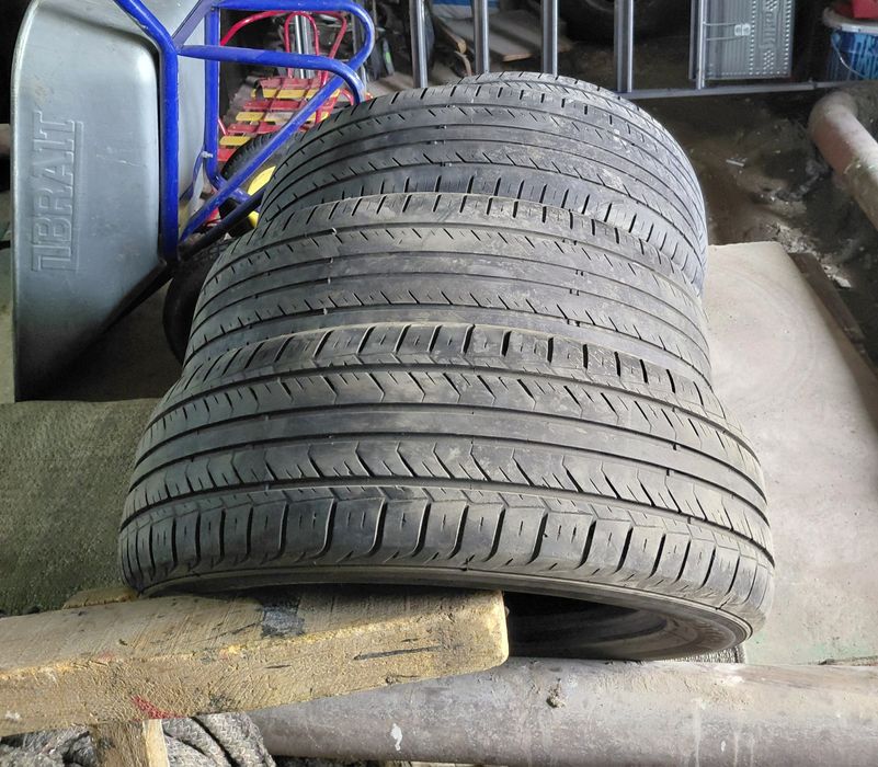 Продам шины на 15.