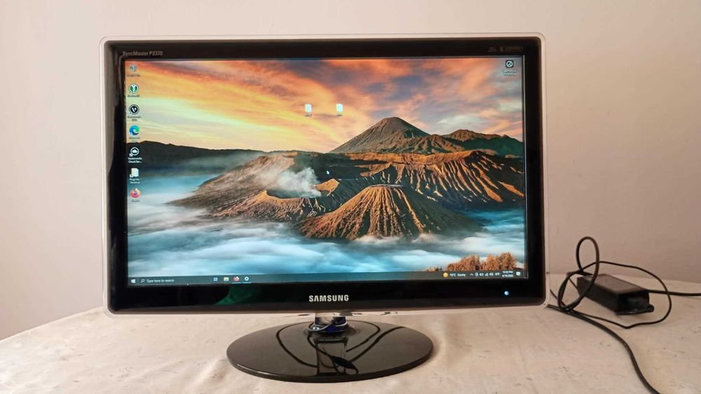 Продавам Монитор Samsung SyncMaster P2370 - Като нов