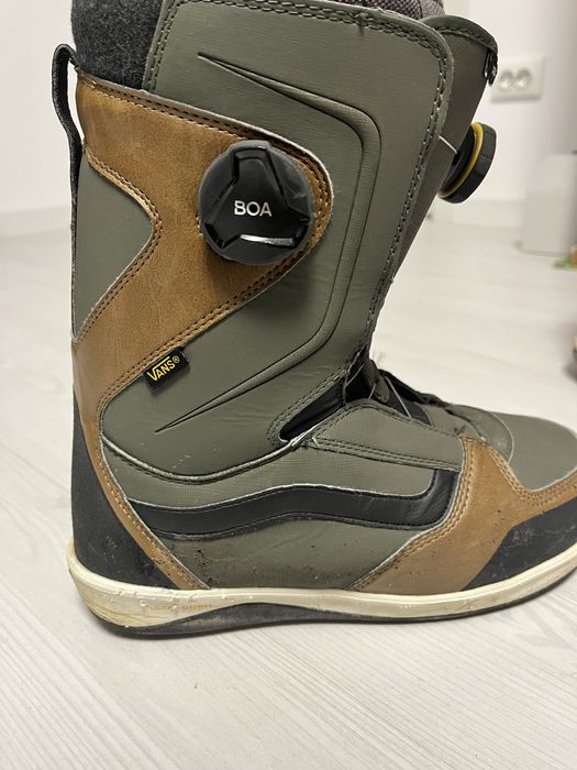 Boots Snowboard Vans Aura Pro V2 Lazaret • OLX.ro