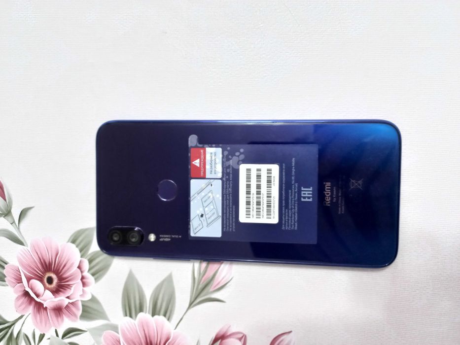 Продам смартфон Xiaomi Redmi Not7