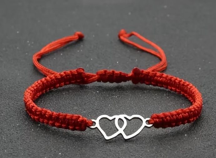 Ръчно изработени мартенички