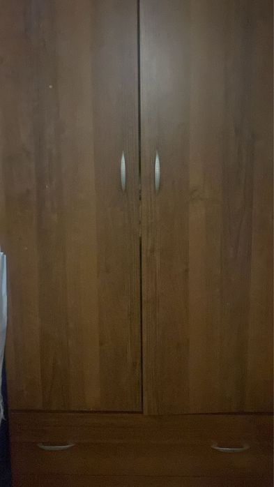 Двухдверный шкаф