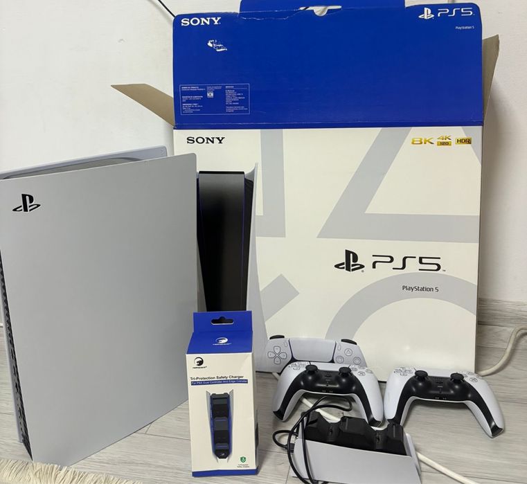 Продается пс 5 состояние хорошое