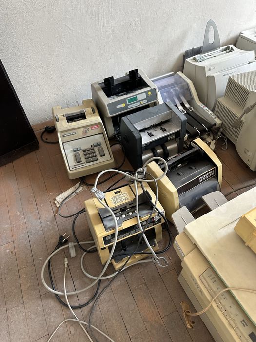 Ретро офис техника от 80-те и 90-те години
