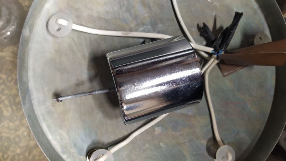 Запазен абажур за таван