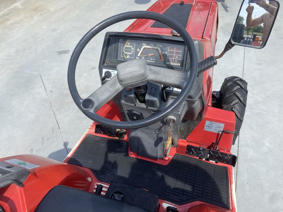 Tractor japonez Mitsubishi MT17, 4x4, 17cp, cu freza de 1,4m