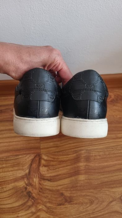 Emporio ARMANI черни дамски обувки/ сникърси, размер 38