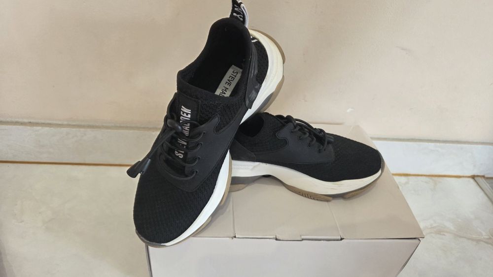 Маратонки Steve Madden