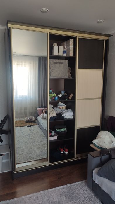 Продам шкаф купе