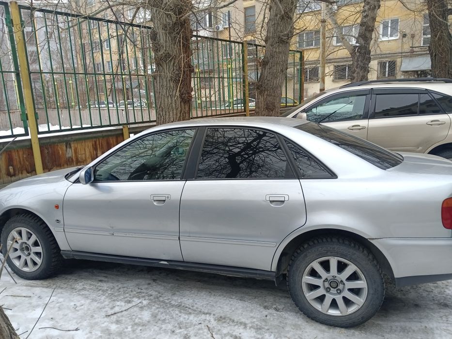 Ауди А4 продам..
