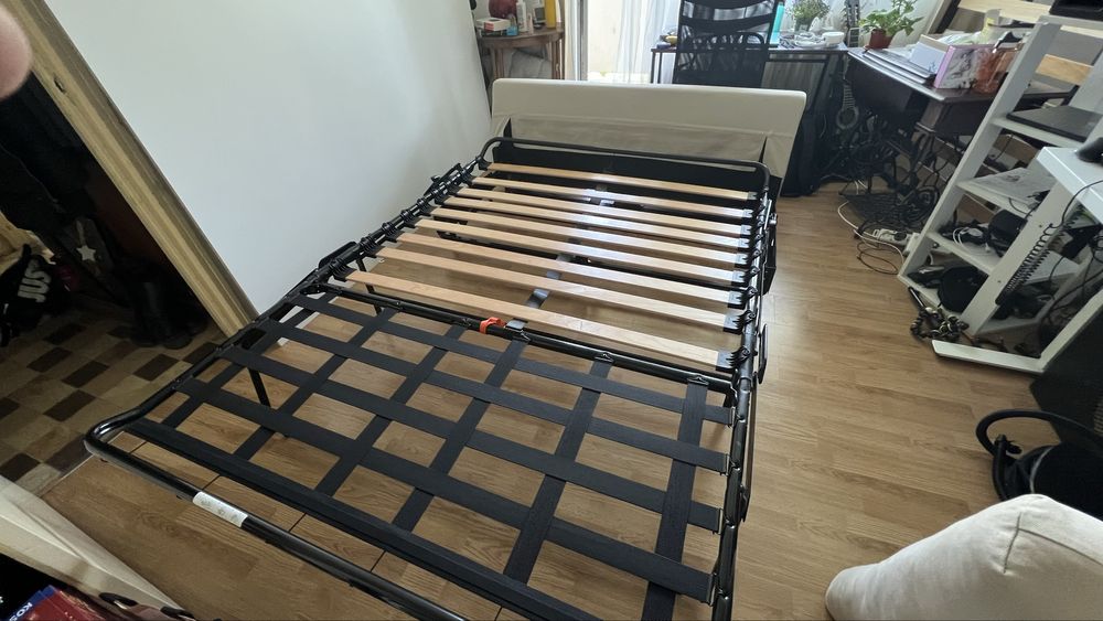 Mecanism canapea extensibila Ikea