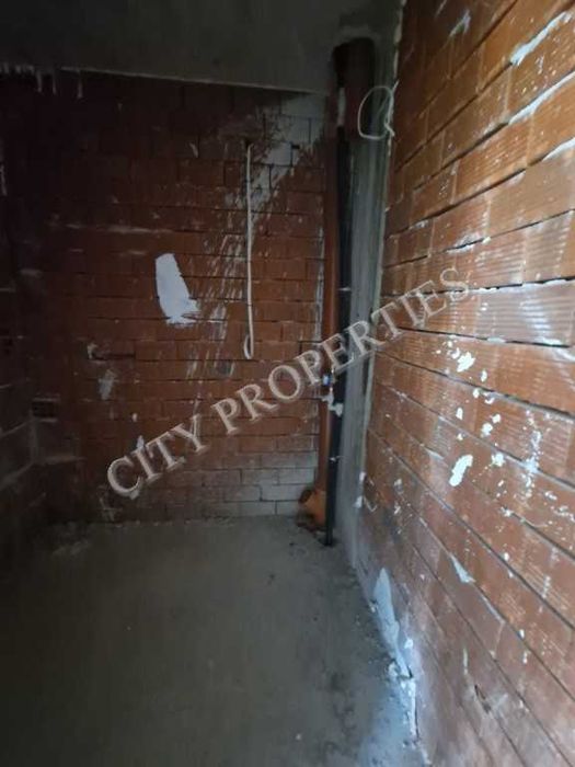 Продава се Тристаен апартамент в Благоевград, Еленово 2 - 101 кв.м за 849 €/кв.м - Снимка #3