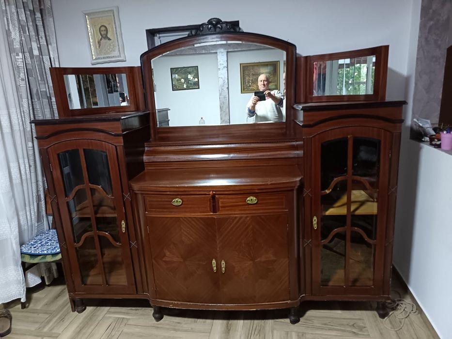 Mobila veche 2 corpuri